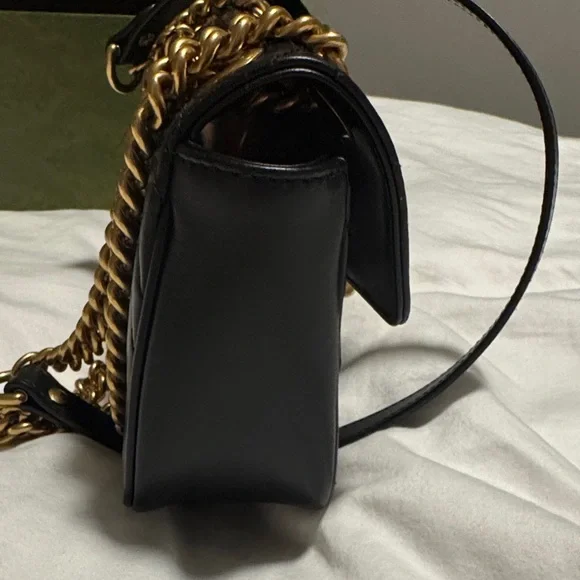 Gucci GG Marmont Black Quilted Shoulder Bag with Gold Chain - Picture 5 of 10